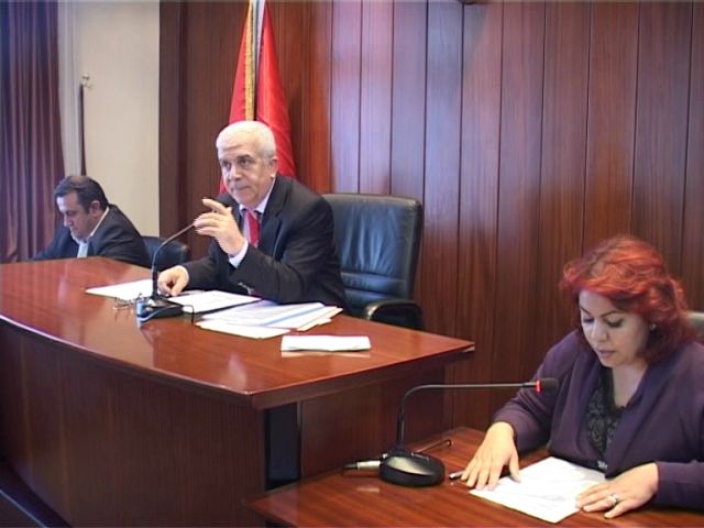 Boyasız Ve Bakımsız Binalara Meclis El Koydu