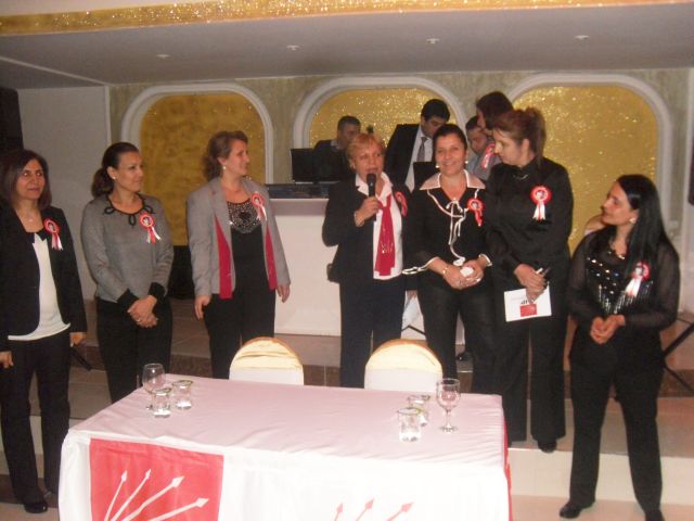 Chp'li Kadınlar, Kadınlar Gününü Kutladı