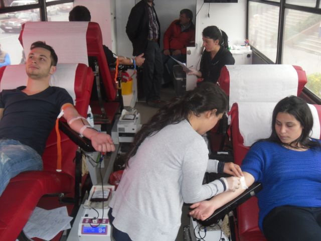 Ak Parti Gençlikten 10 Kişiye Umre Hediye Var