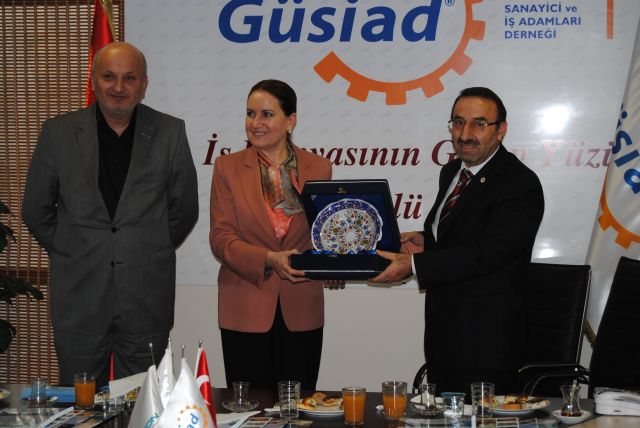 Güngören Meral Akşener'den Memnun