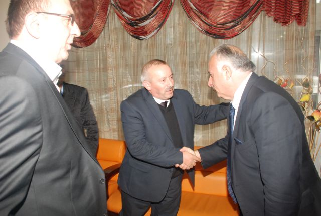Cumder Bayramda Mhp İlçe Başkanını Ağırladı