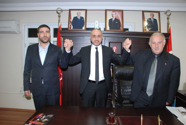 Mhp Başkan Adayı İle Gövde Gösterisi Yaptı