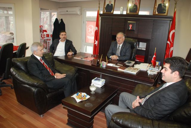 Chp Taziye Ziyareti İçin Mhp'ye Gitti