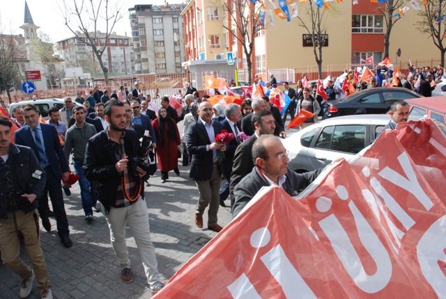 Ak Parti Sevgi Yürüyüşü Kıskandırdı