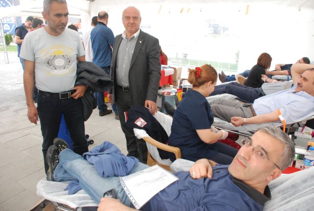 Mesiad Ve Kızılayın Kan Kampanyası Tam On İkiden Vurdu