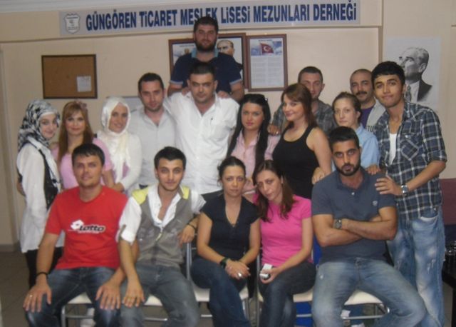 Ticaret Meslek Lisesi Mezunlar  Derneği Göz Kamaştırıyor