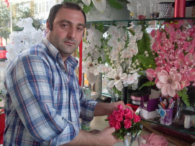 Güngören'in Yeni Gözdesi çiçek Durağı