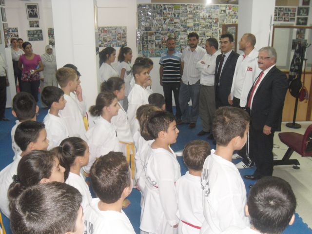 Nedim Kuşçu Spor Kulübü Ak Partiyi Ağırladı