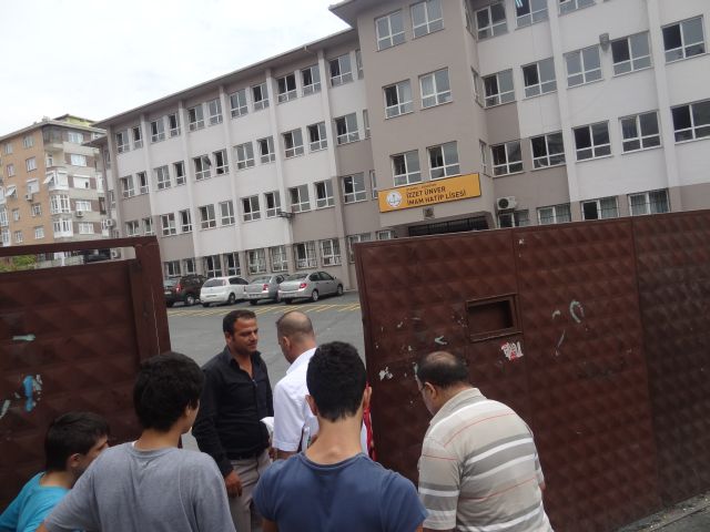 İzzet ünver Lisesi'nde Dev Skandal