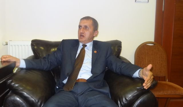 Tozkoparan Halkının  Alex Kadar Değeri Yok