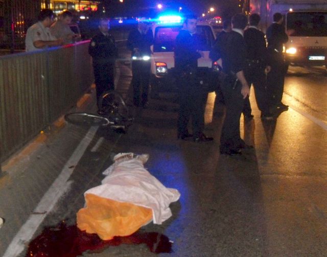 Su Tankeri İki Bisikletliyi Ezerek ölüm Saçtı