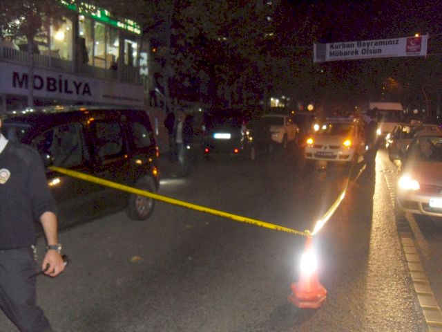 Cadde Ortasında çatışma İki Yaralı