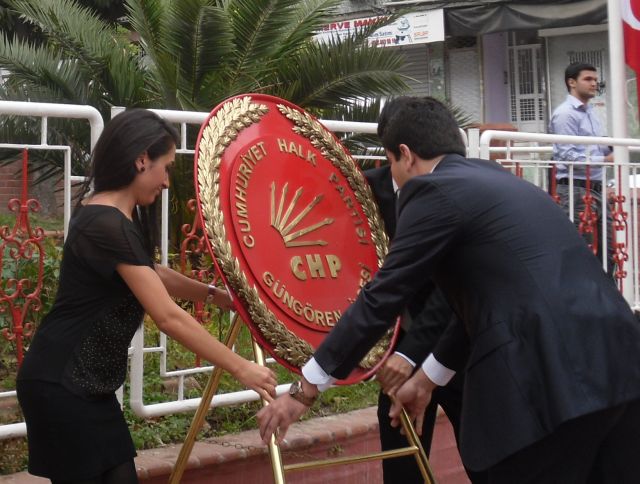 Chp'nin Alternatif Cumhuriyet Töreni Göz Kamaştırdı