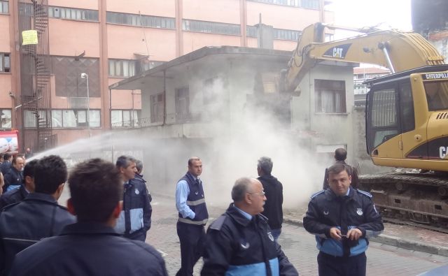 Belediye Yıkımda Affetmiyor