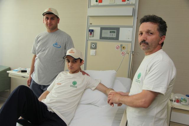 Kan Kardeşim Olurmusun ?