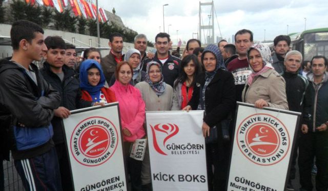 Ak Parti Halkla Koşuyor