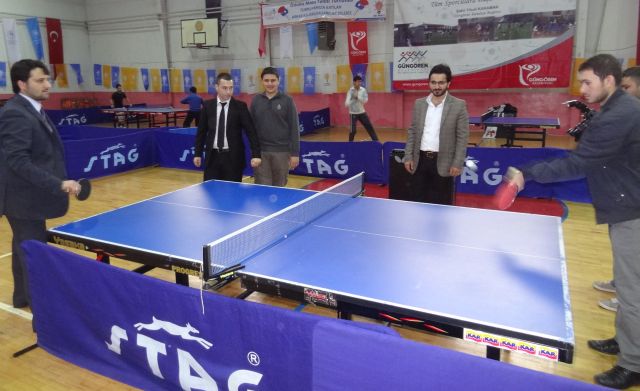 Ak Parti Gençliğin Masa Tenisi Turnuvasına İlgi Büyük Oldu