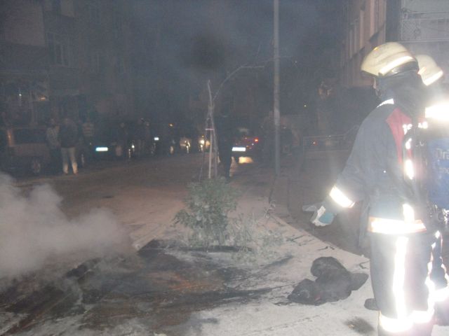 Yer Altındaki Yangın Mahalleliyi Korkuttu