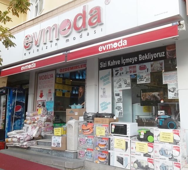 Evmoda.com.tr Tek Taş Pırlanta Hediye Ediyor