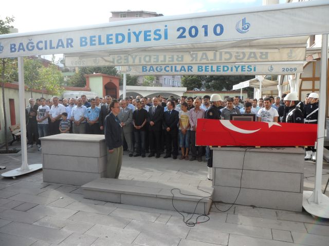 Güngörenliler şehit Polisine Son Görevini Yaptı