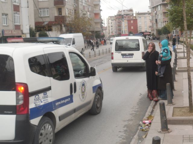 Bir An Dalgınlığına Gelen Kadın çocuğunu Kayıp Etti