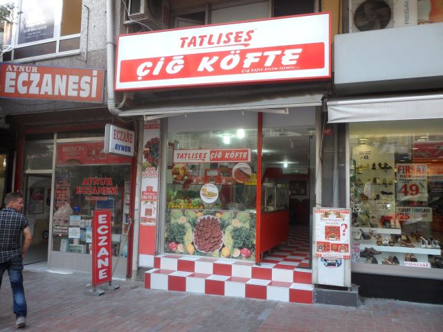 Tatlıses çiğ Köfte Güngören'de Açıldı