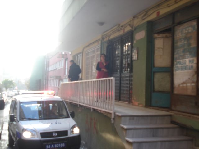 Aşırı Koku Polisi Alarma Geçirdi