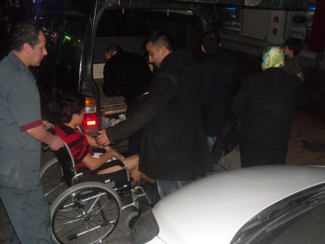 7 Yerinden Bıçaklandı Kamyonetle Sevk Edildi