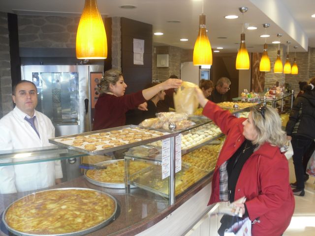Aslı Börek Güngören Halkına Kapılarını Açtı