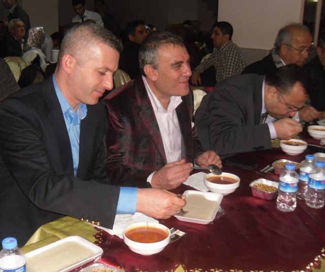 Zenginli Ailesi Arabaşı Gecesinde Buluştu