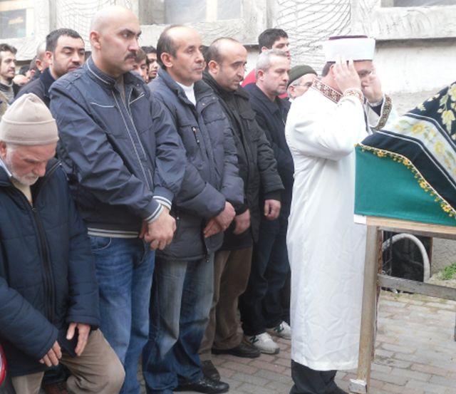 Figen İpek Dualarla Son Yolculuğuna Uğurlandı