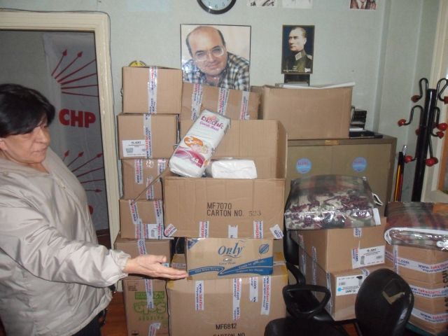 Chp Van'a Yardım İçin Kolları Sıvadı