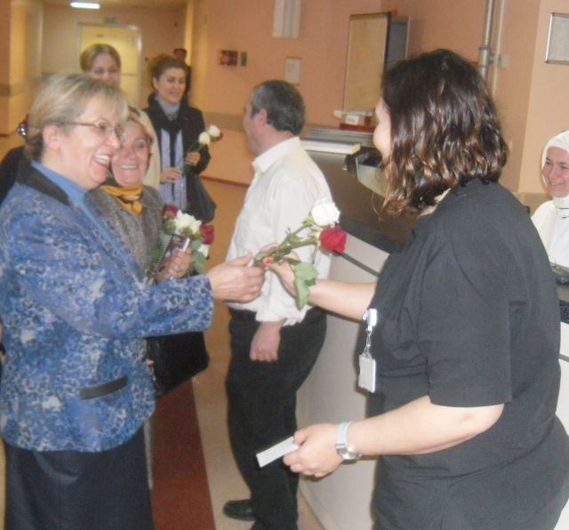 Ayşe Bıçak; Doktorlarımızdan Helallik Alalım