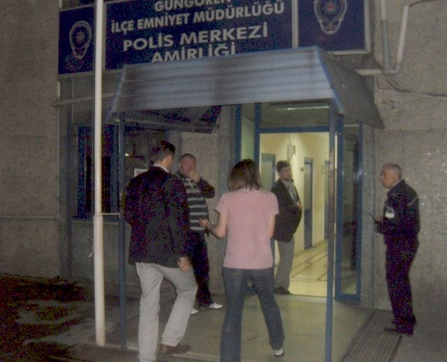 Hemşire Hamile Kadına Tekme Attı