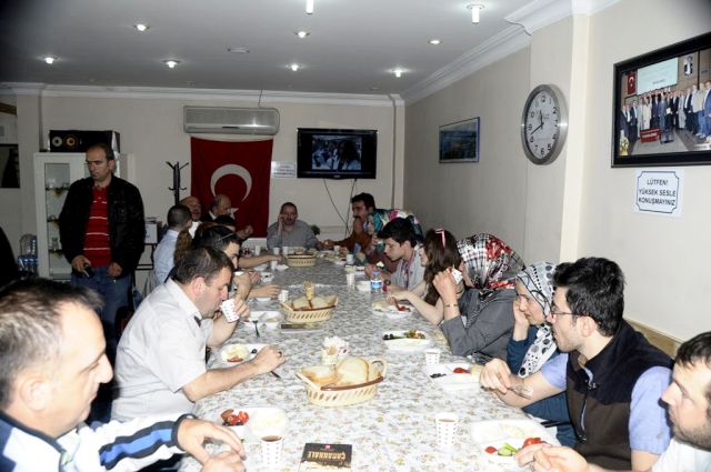 Cumderde Kahvaltı Ve Anneler Gününe Yoğun İlgi