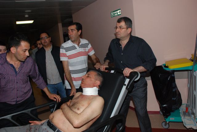 Abdullah Başçı'ya Bıçaklı Saldırı Oldu