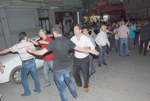 Protesto Göstericilerine Saldırıda Sağduyu Hakim Oldu