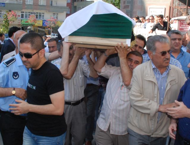 Mehmet öztürk Dualarla Son Yolculuğuna Uğurlandı