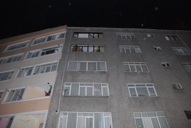 Zalim Anne İki çocuğunu ölüme Terk Etti