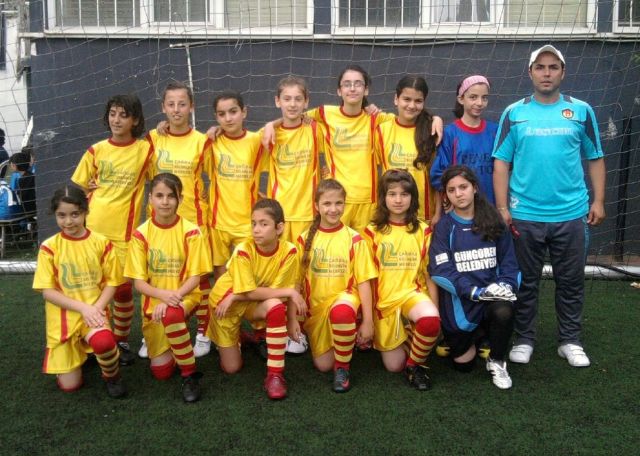 Altın Kızların Hocası Sakıp Hoca İsyan Etti