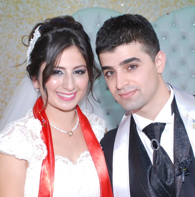 Bir Yıldız Daha Kaydı Emre Bozkurt Evlendi