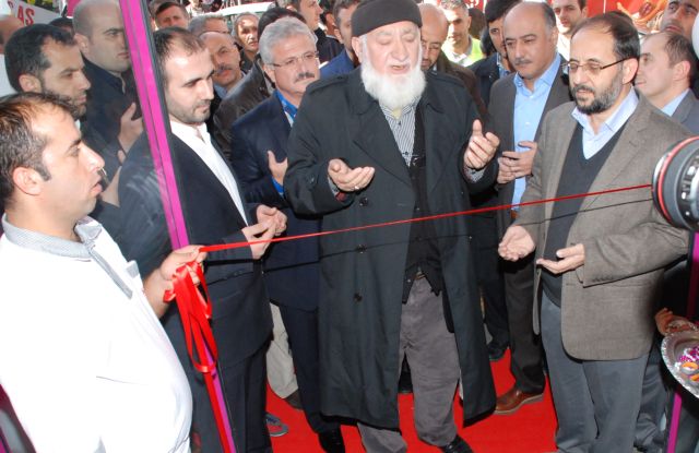 Ensar Piliç Yeni Yerini Dualarla Açtı