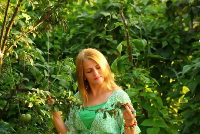 Duygu Hacıosmanoğlu, 'düş şehrinin Aşığı'nı Tanıtıyor