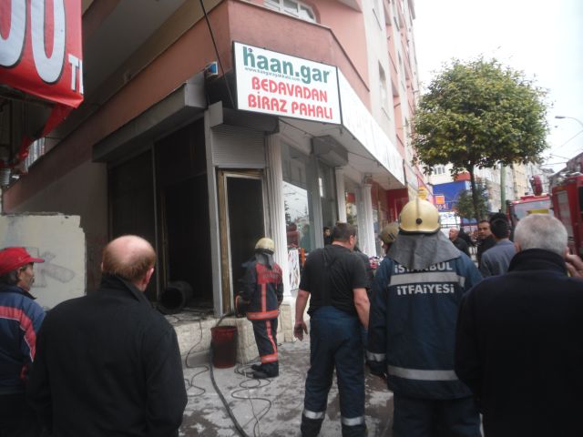 Güngörende  İşyeri Yandı