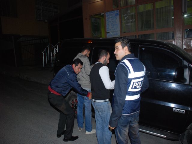 Huzur Bozanları Polis Affetmiyor