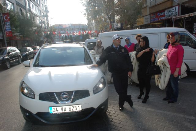 Güngören Emniyeti çift Parklanmayı Af Etmiyor