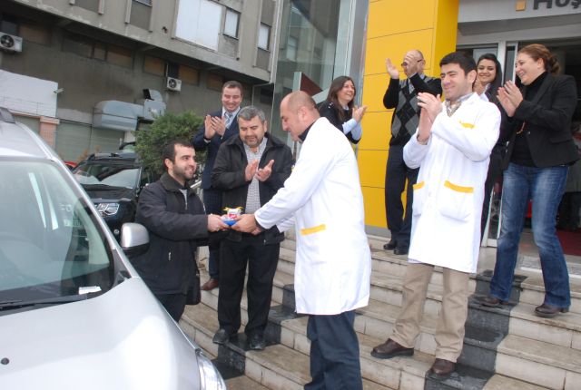 Esnaflara Peşinatsız Araçlar Zenginli Otomotivde Yeni Yıl Hediyesi