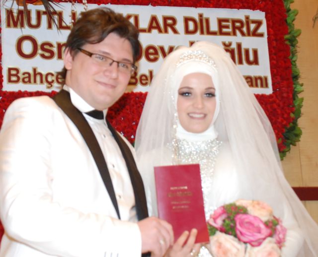Taner Yavuz Ve Rabia Kaşkaya Dünya Evine Girdiler