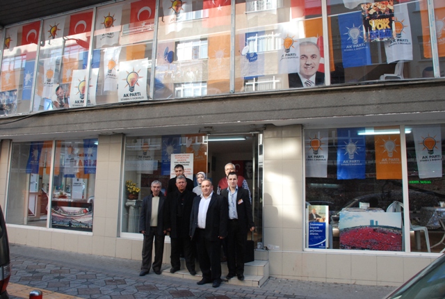 Ak Parti Haznedar Seçim Bürosu Kıskandırıyor