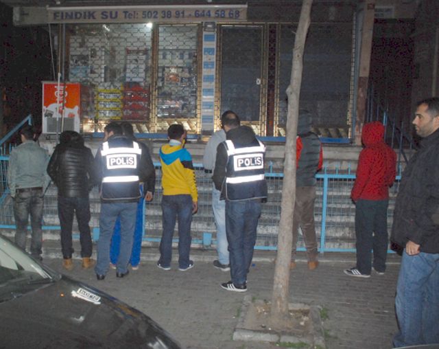 Polis Huzur Bozanların Ensesinden Ayrılmıyor